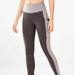 Fabletics On-The-Go Powerhold High Waisted Leggings - large